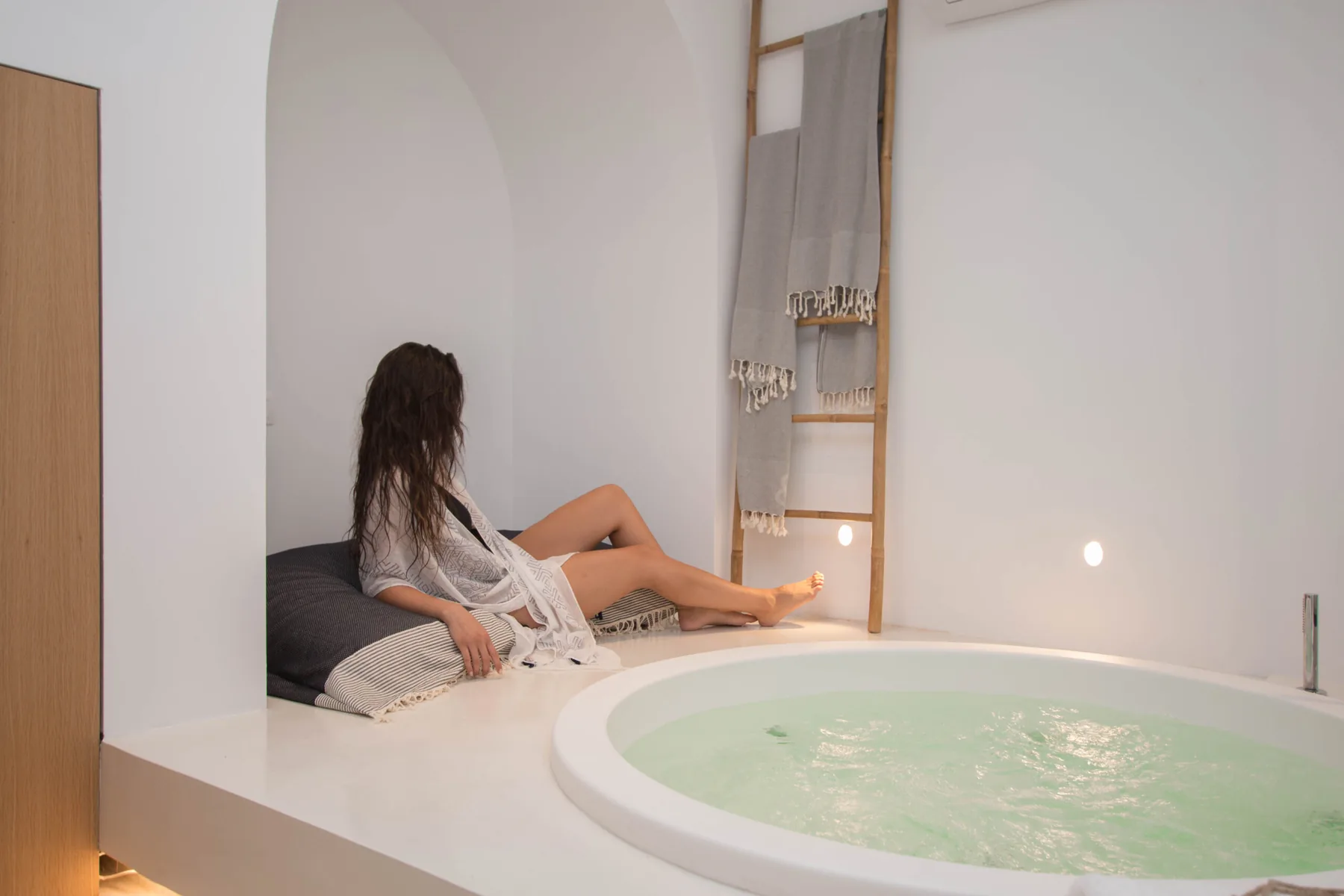Indoor jacuzzi